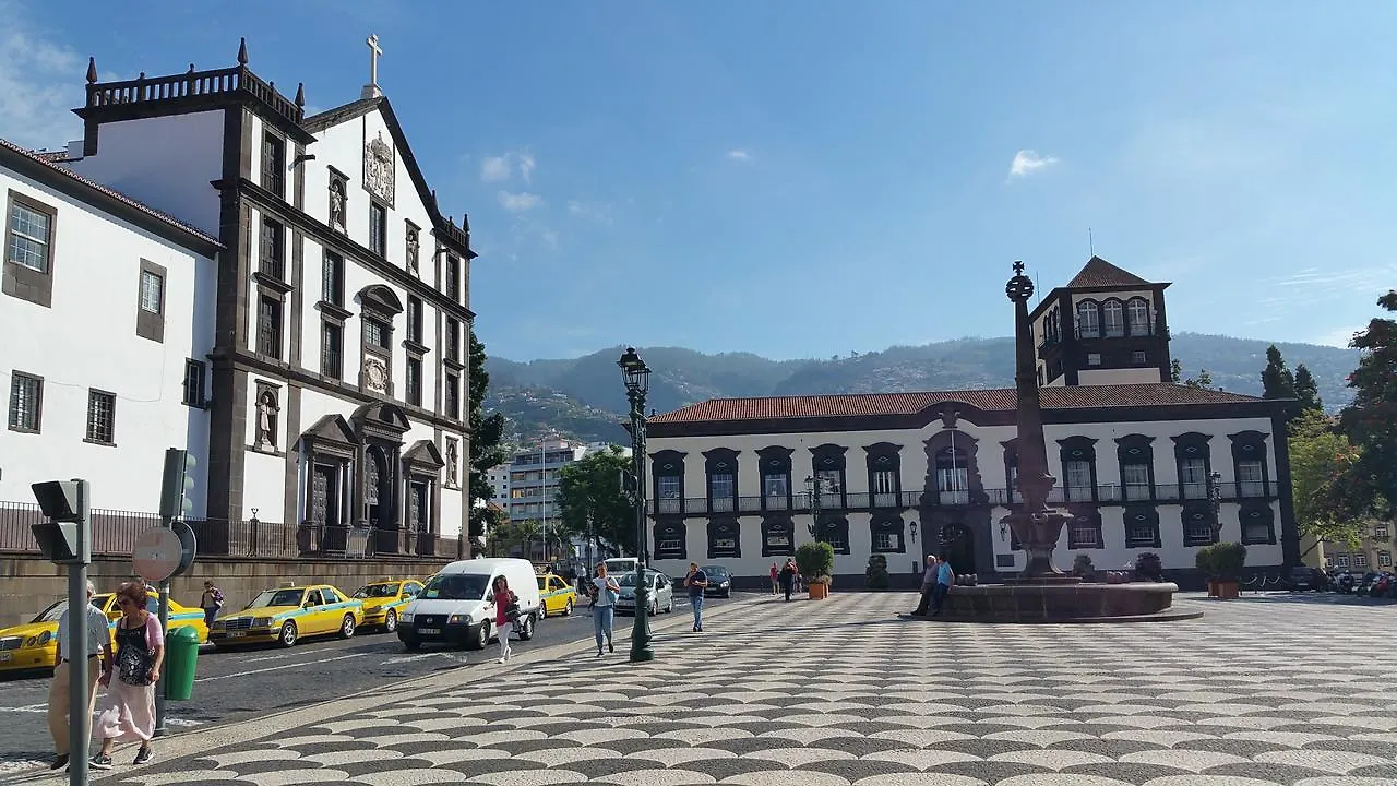 Edificio Charles 201 Apartment Funchal  Homestay